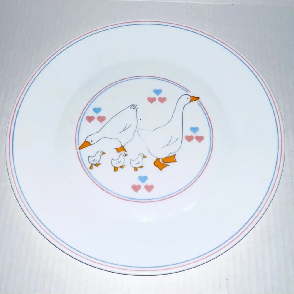 Arcopal Hearts 'N Geese Dinner Plate
